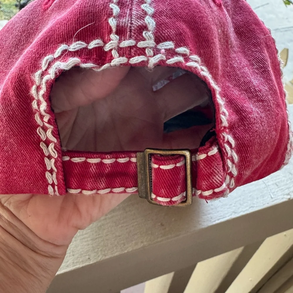 Distressed baseball cap - Picture 2 of 5